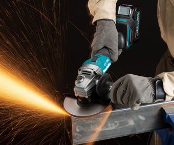 Аккумуляторная болгарка УШМ Makita 150 GA035GZ